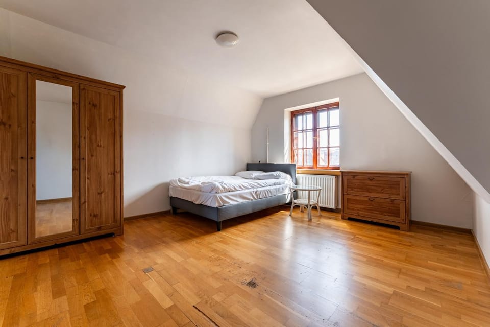 Bed, Photo of the whole room, Bedroom, wardrobe