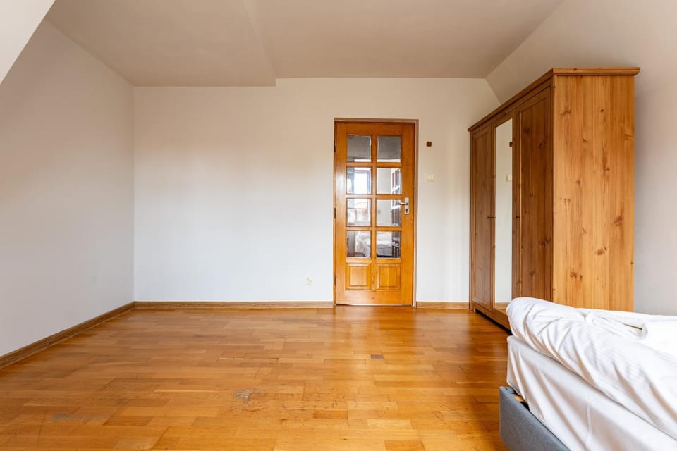 Bed, Photo of the whole room, Bedroom, wardrobe