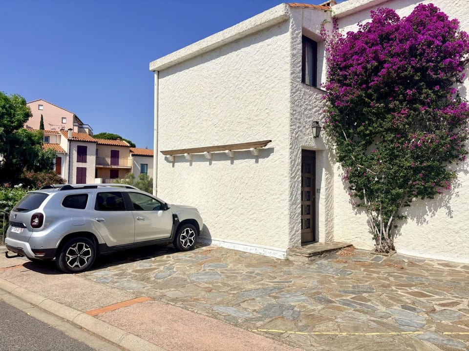 Day, Parking