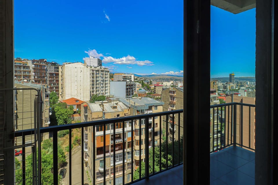 1BR near Delisi Metro - Saburtalo Living - Wehost Apartment in Tbilisi, Georgia