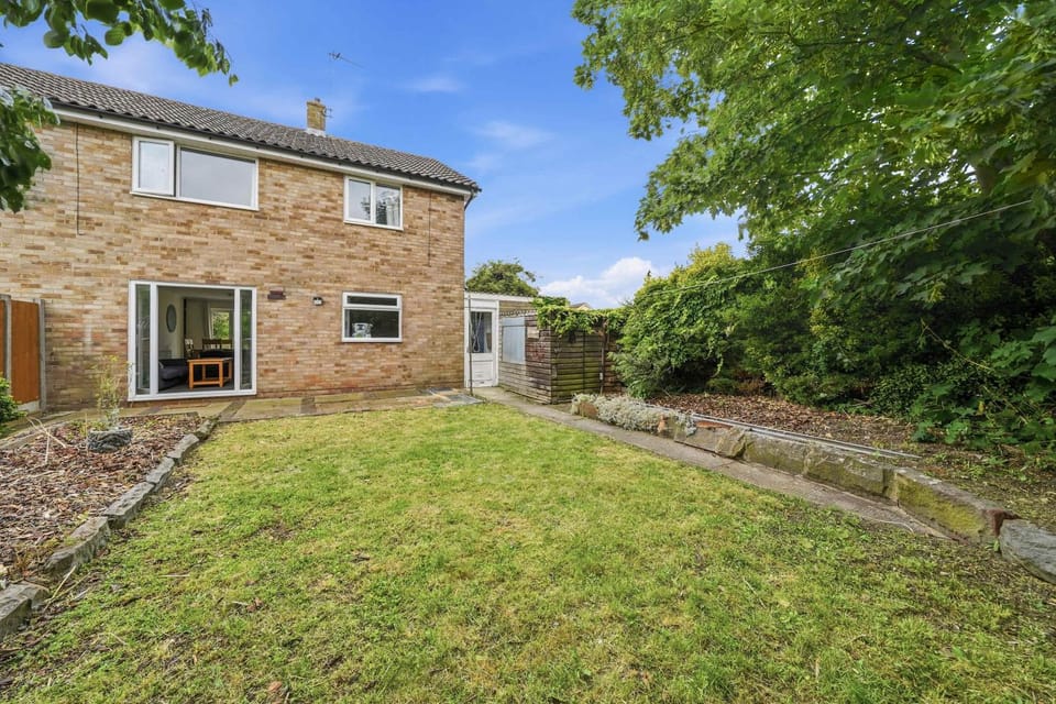 Property building, Garden