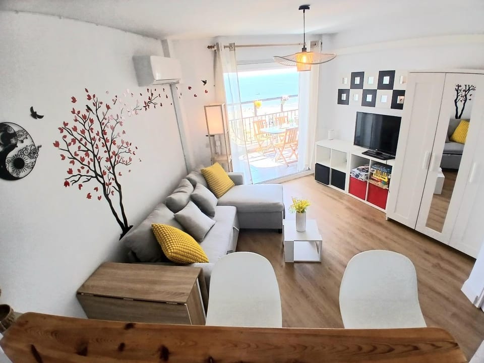 Front Beach Empuriabrava Apartment in Alt Empordà