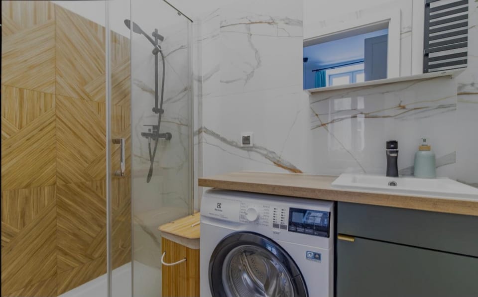 Shower, Bathroom, washing machine