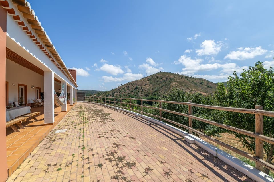 Ter Portela House in Odeceixe
