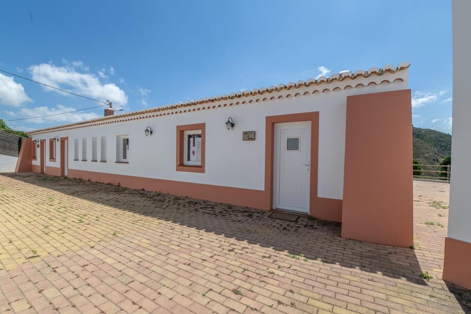 Ter Portela House in Odeceixe