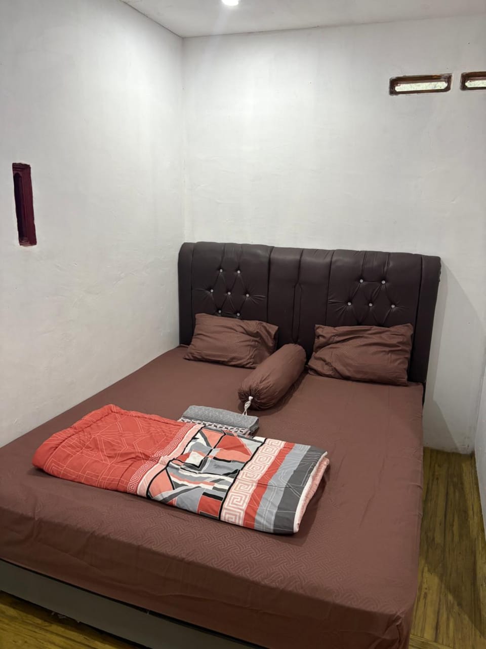 Town Guesthouse & Coffee Eatery Hotel in Indonesia
