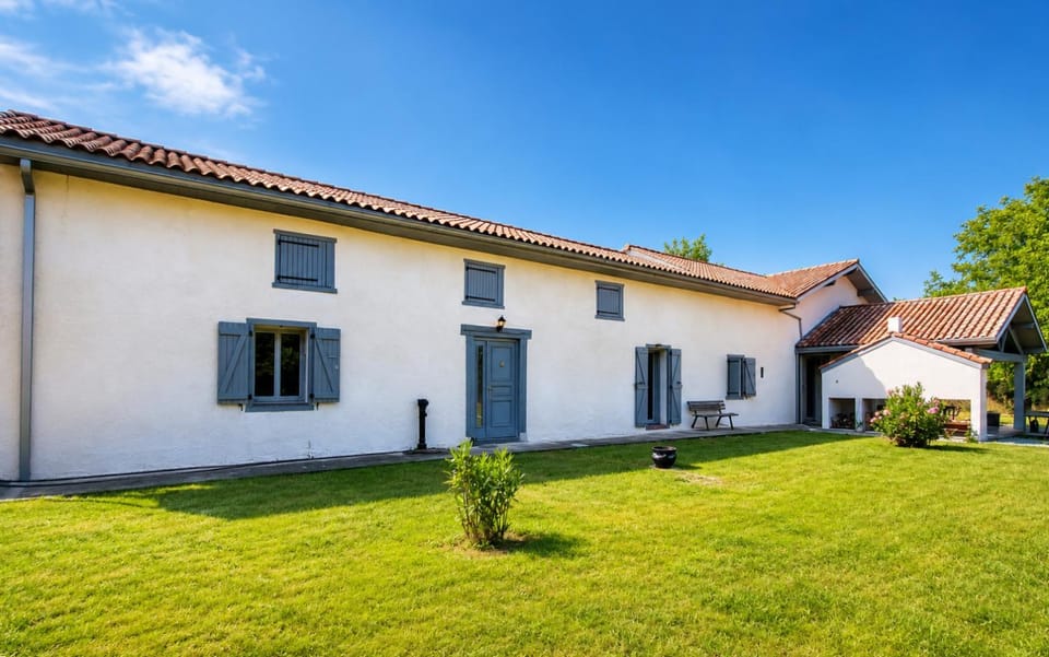 Property building, Garden, Garden, Garden view, Garden view