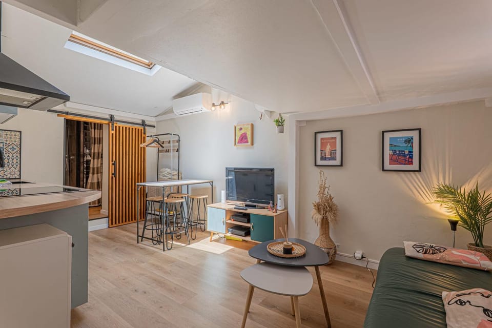 Loft lumineux climatisé Port & Vieux-Nice à pied Apartment in Nice