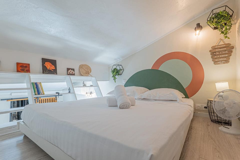 Loft lumineux climatisé Port & Vieux-Nice à pied Apartment in Nice