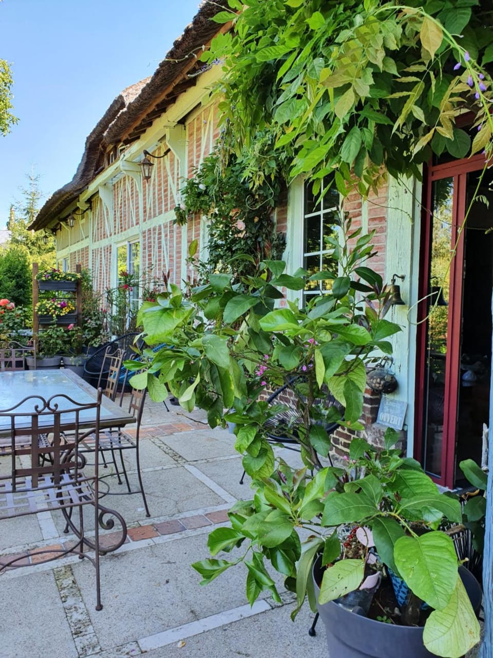L'Escapade Bed and Breakfast in Normandy