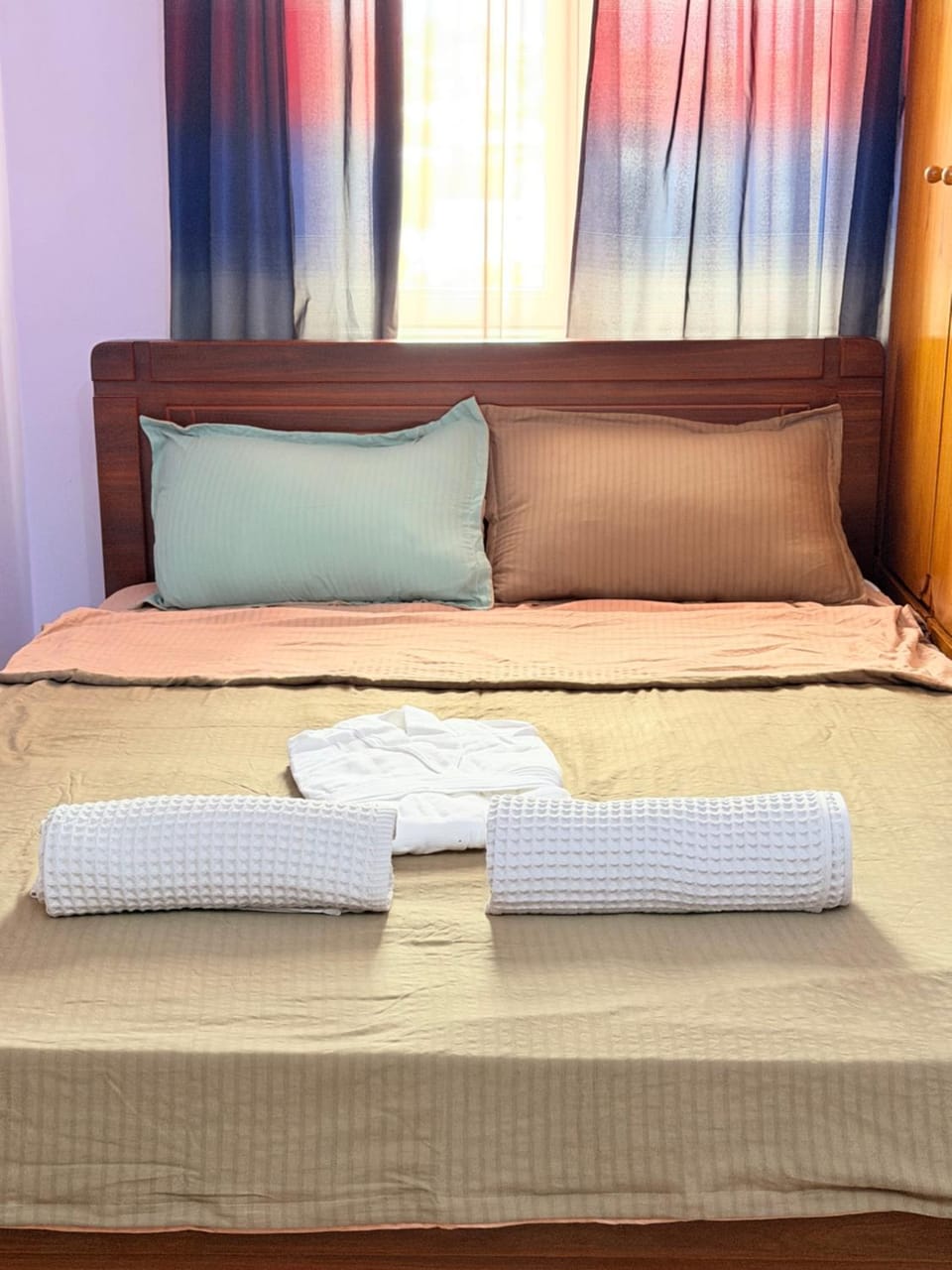 Spacious 4-Guest Stay near Station Square Metro & Fabrika Apartment in Tbilisi, Georgia