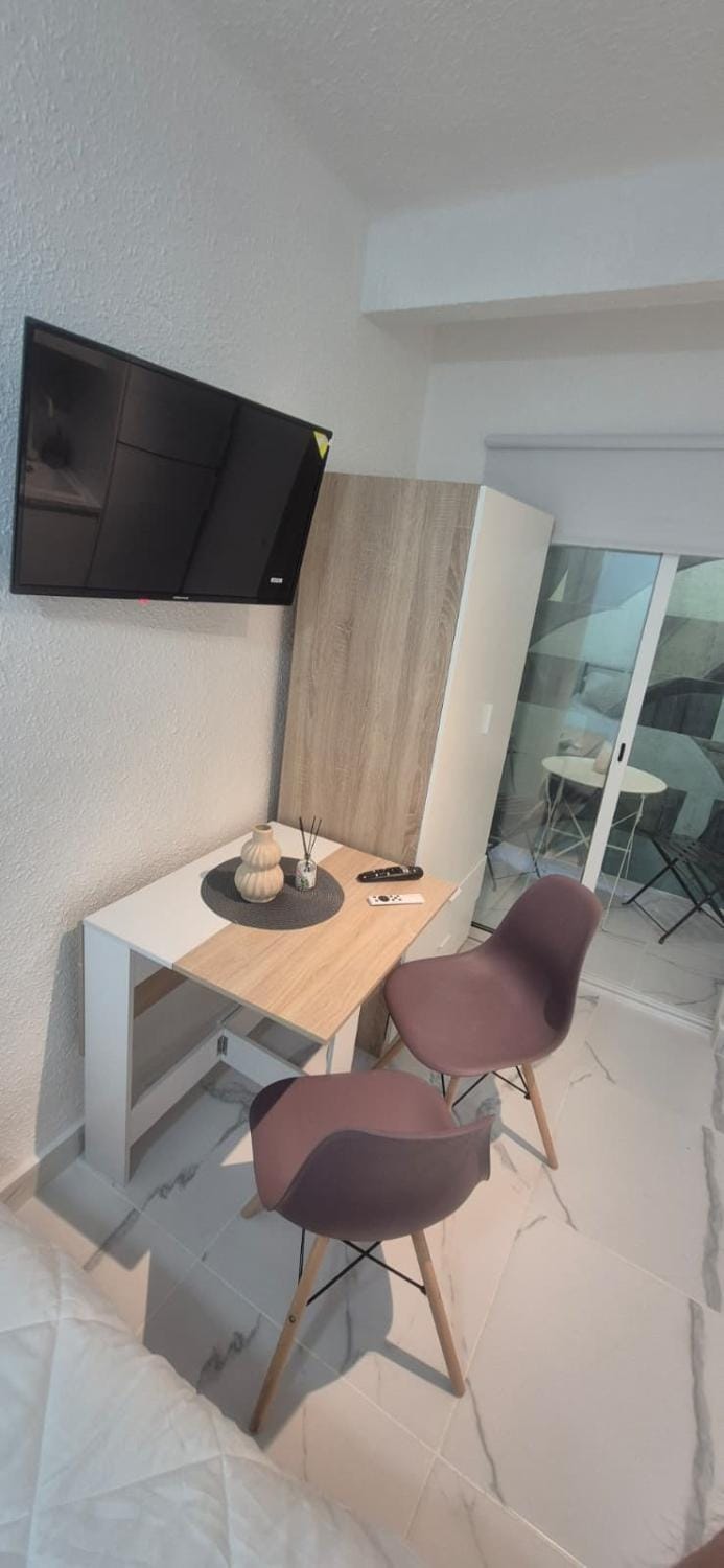Living room, Dining area