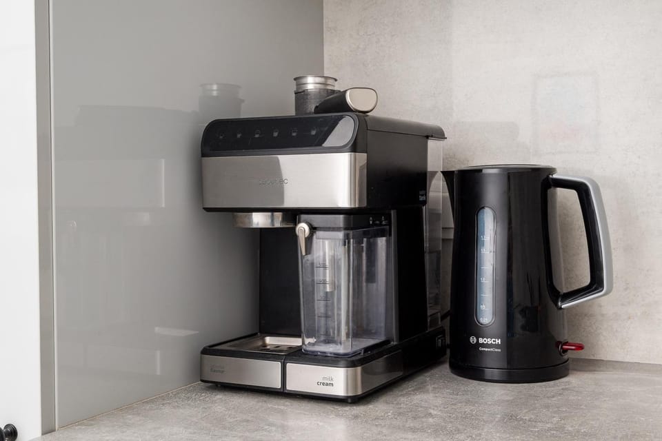 Coffee/tea facilities, Kitchen or kitchenette