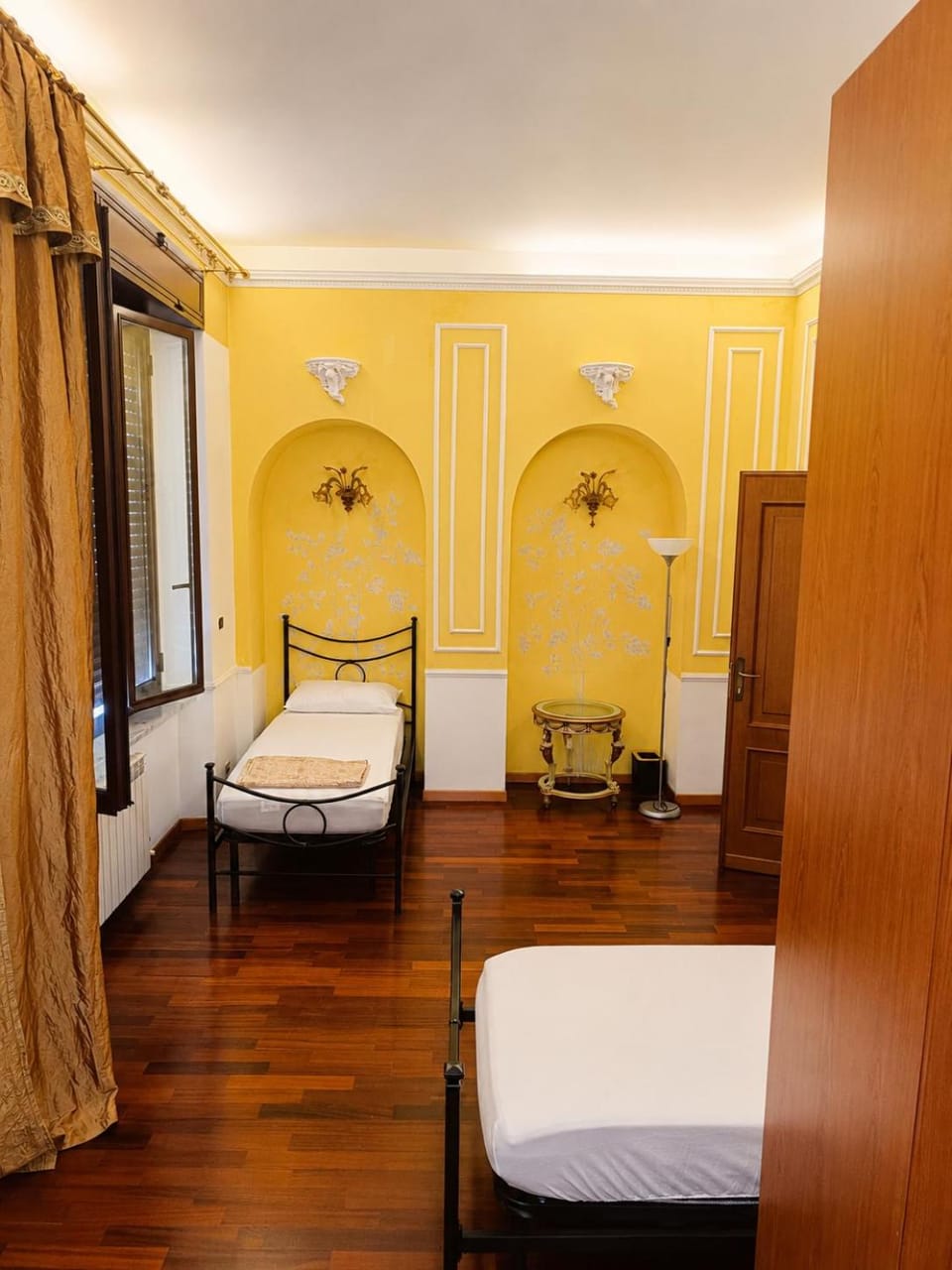 The City Gateway at Cozy Stay in Torino Bed and Breakfast in Piedmont
