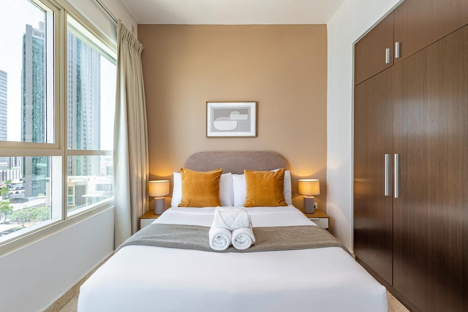 Modern 2BR - Marina Square - Reem Island - Pool & Gym Apartment in Abu Dhabi