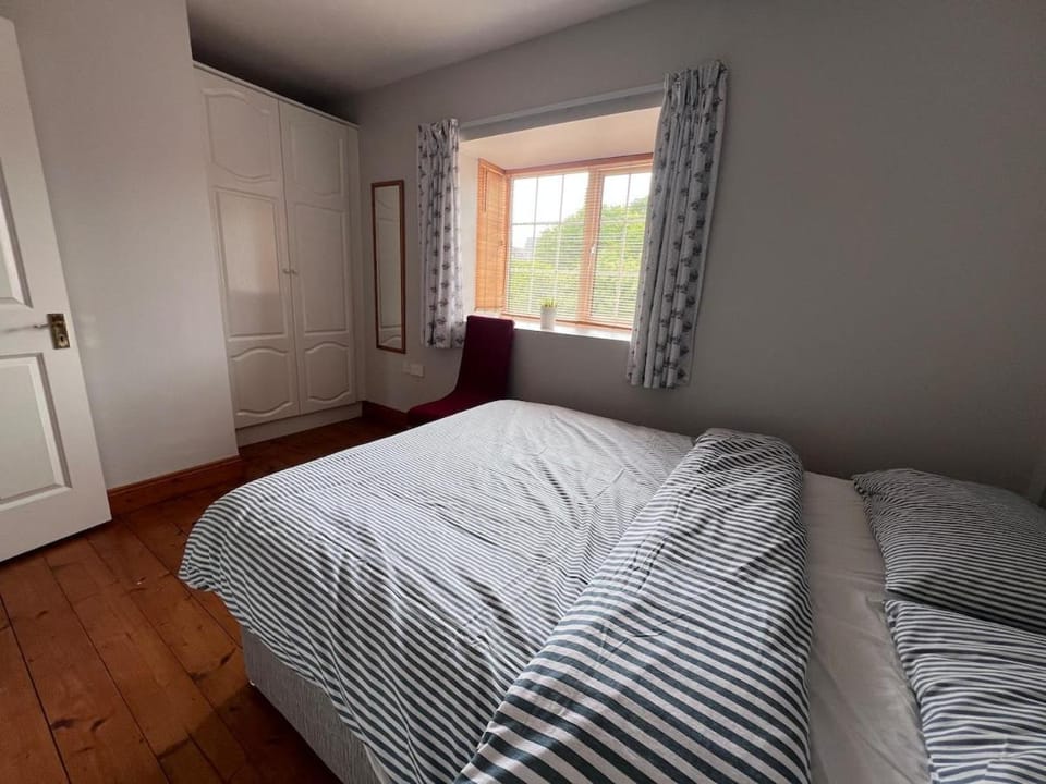 Modern Tramore Townhouse - Beach, Golf & Greenway House in Tramore