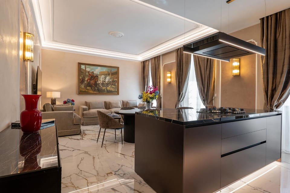 Kitchen or kitchenette, Living room