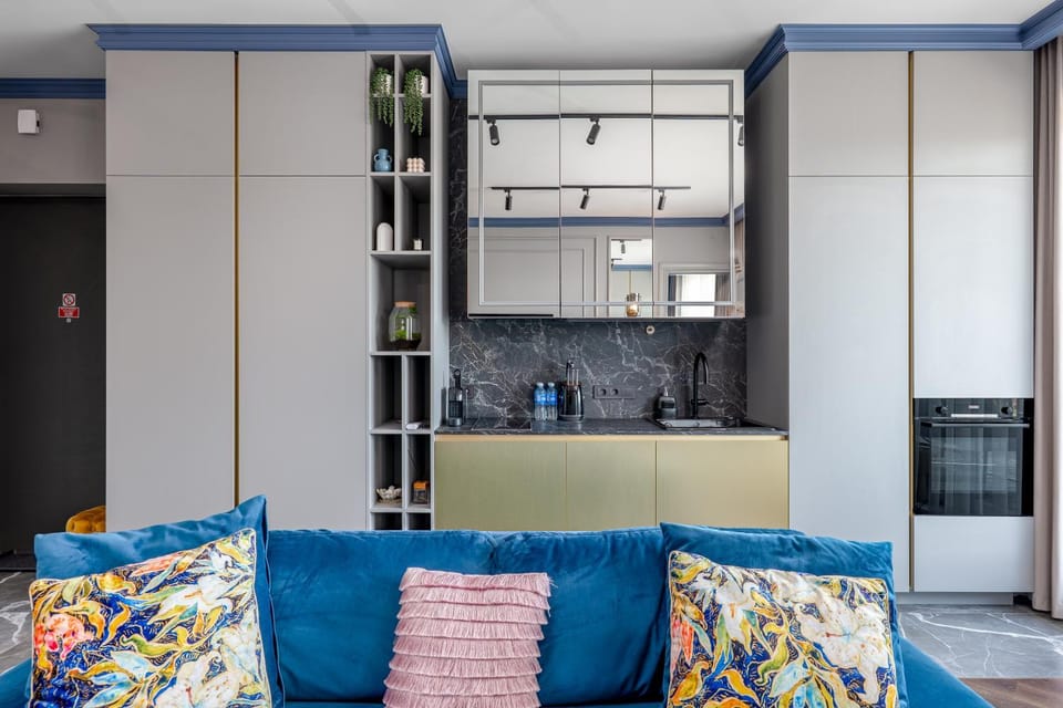 Living room, oven, kitchen