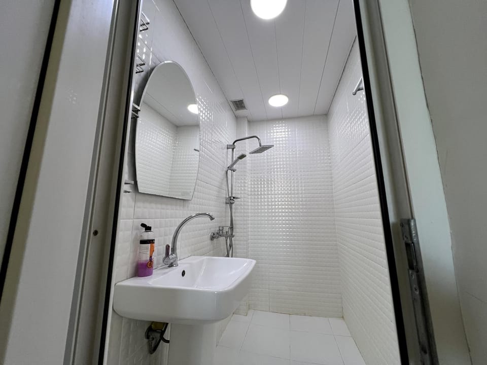 Private-balcony flat near Fountain Square Apartment in Baku