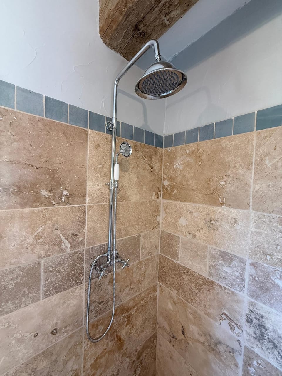 Bathroom, Living room