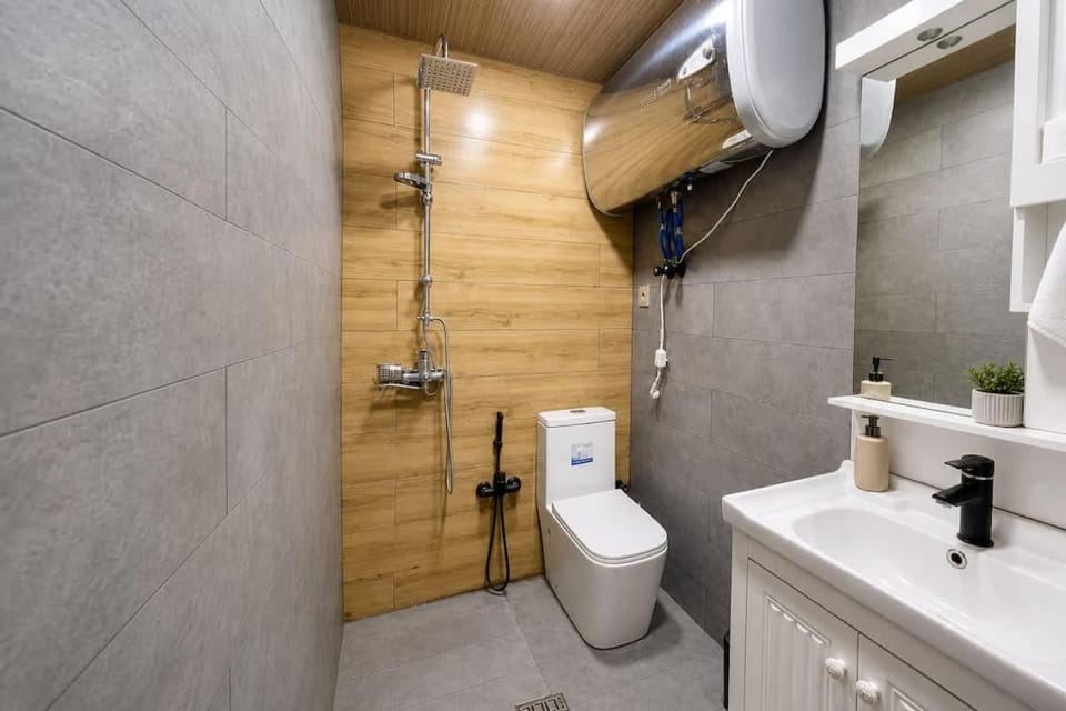 Bright flat near Boulevard & Old City Apartment in Baku