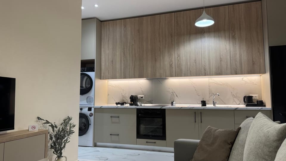 TV and multimedia, Kitchen or kitchenette, oven, toaster