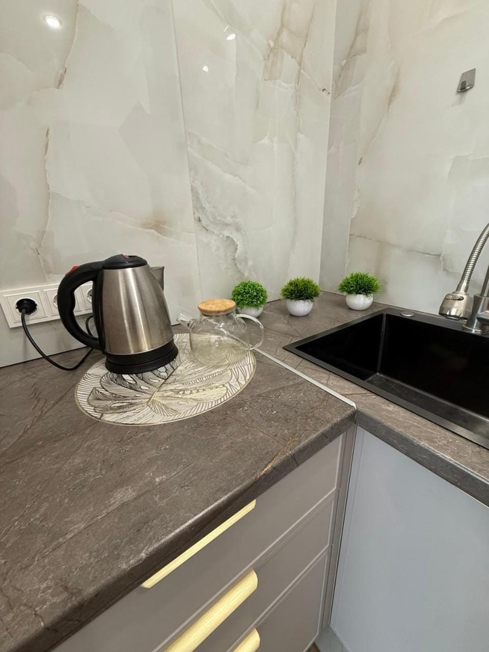 Уютные апартаменты на левом берегу рядом с Барыс Ареной Apartment in Kazakhstan