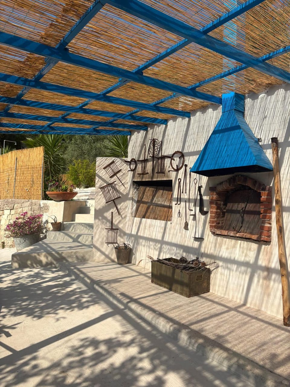 BBQ facilities, oven