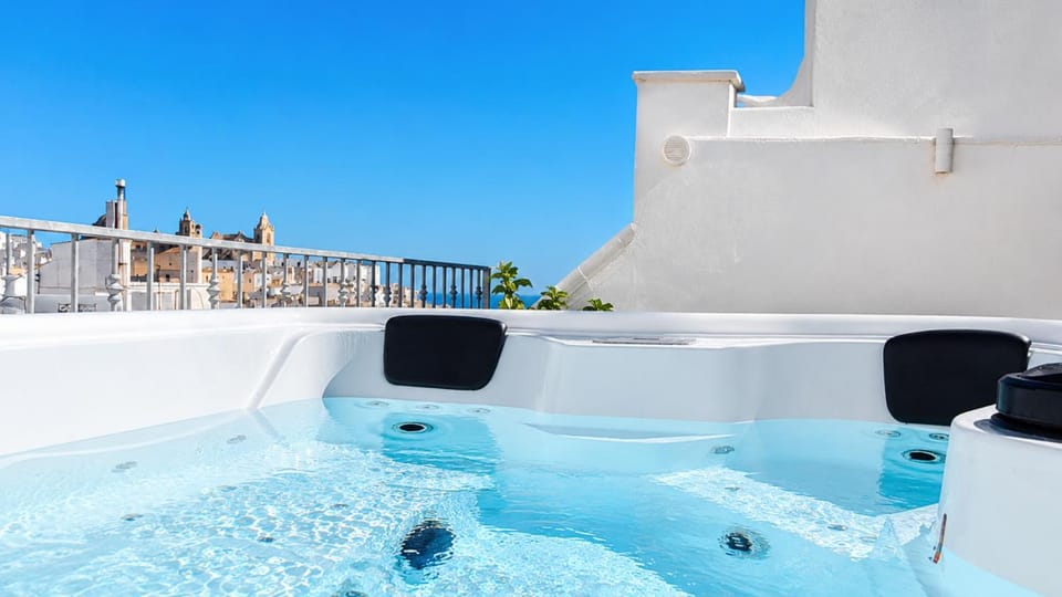 Hot Tub, Balcony/Terrace