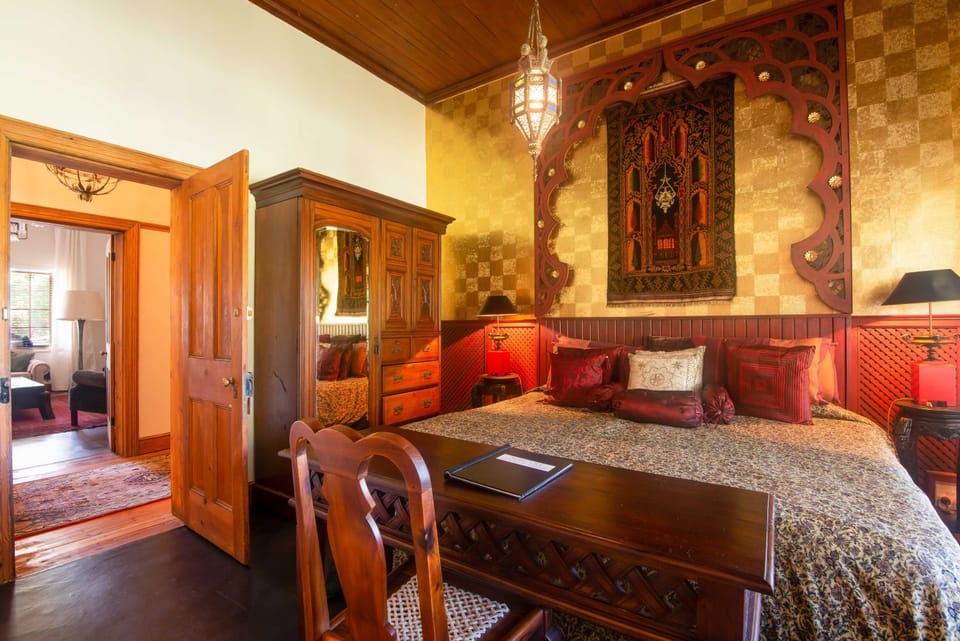 Seating area, Bedroom