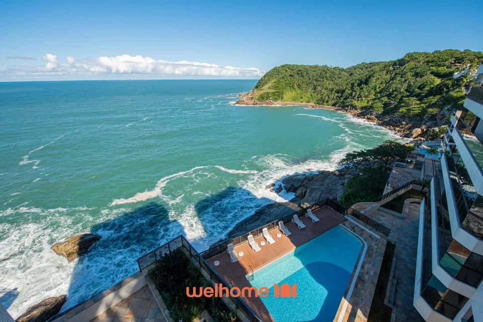 Apto no Guaruja com vista mar a 300m da Praia Apartment in State of São Paulo