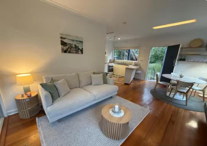 Sullivan Bay Home, Tideway's House in Melbourne Road