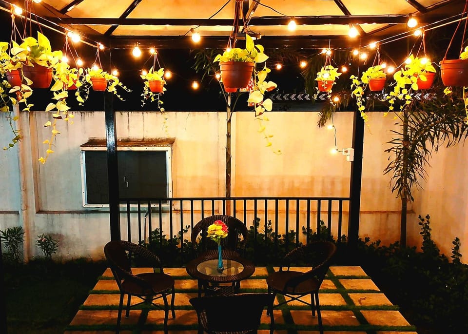 Patio, Dining area