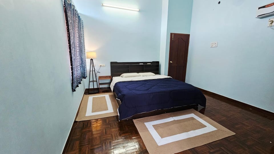 Bed, Bedroom, air conditioner