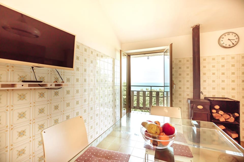 TV and multimedia, Sea view, Sea view