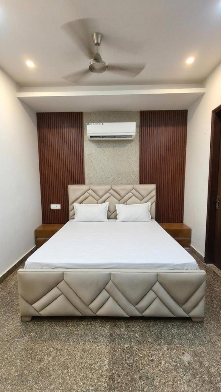 White Lilly Apartment in Gurugram