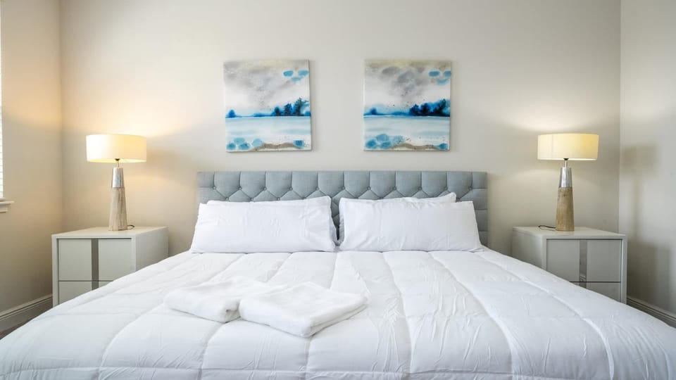 Cozy Villa with Pool at Balmoral Resort Near to Legoland Villa in Haines City