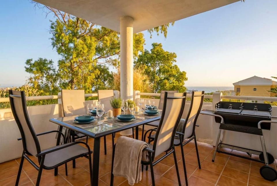 Magnificent apt in Cabopino by Costarentals - M5 Apartment in Marbella