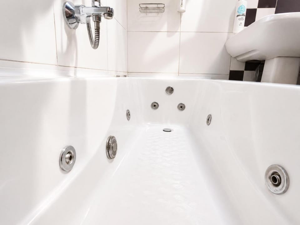 Bathroom, Bath