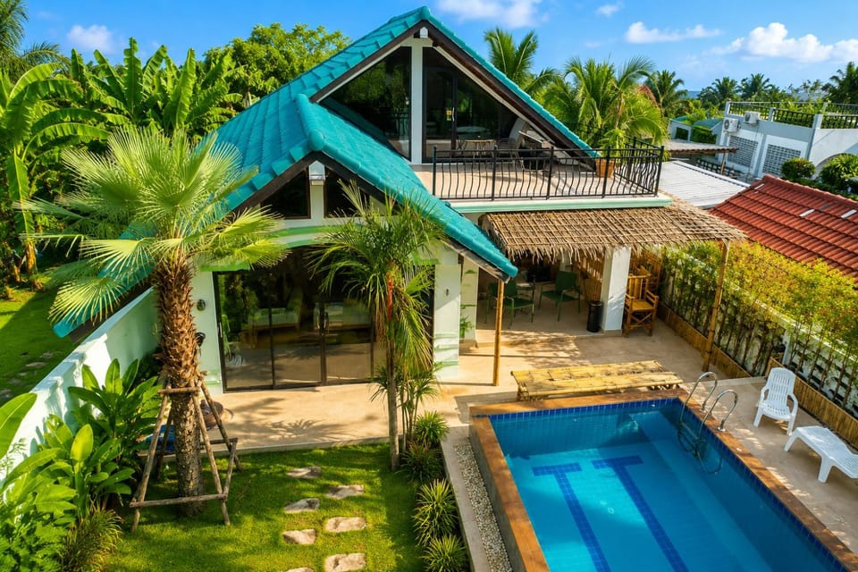 Property building, Garden, Swimming pool