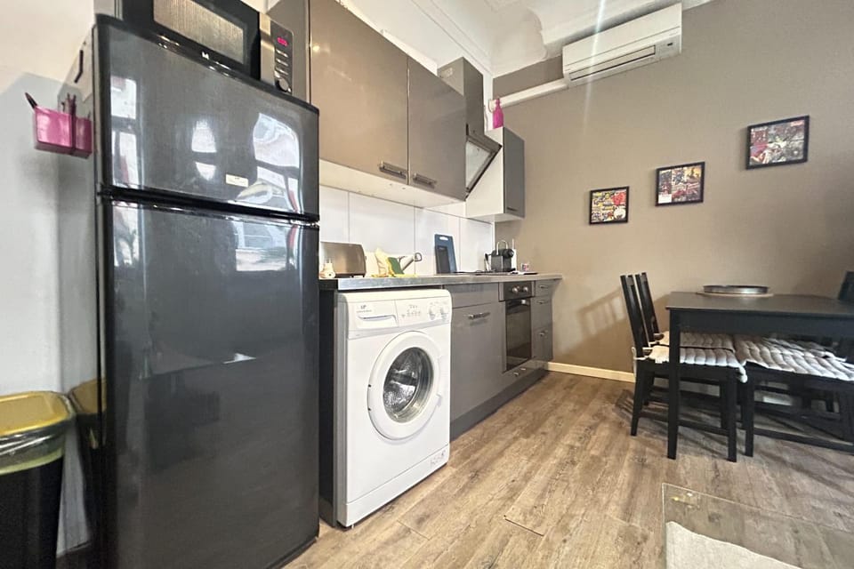 1-bedroom apt just 5 minutes away from the Congress Center and the beaches Apartment in Cannes