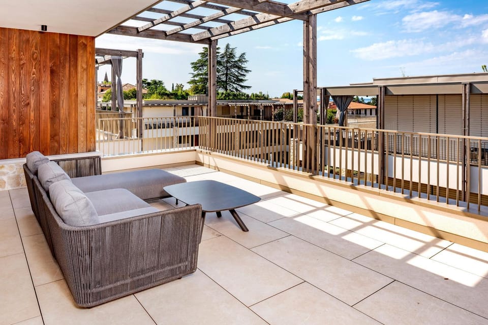 The Penthouse Bardolino Apartment in Bardolino