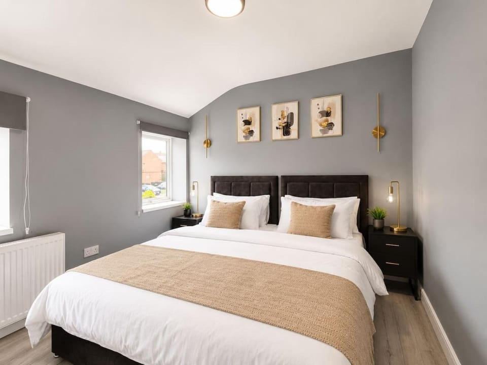 Bedford Station Retreat - Sleeps 3 - Free Parking Apartment in Bedford