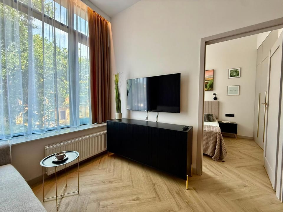 Easy Rent- Zamojska 29, 24h Check-in Apartment in Poland