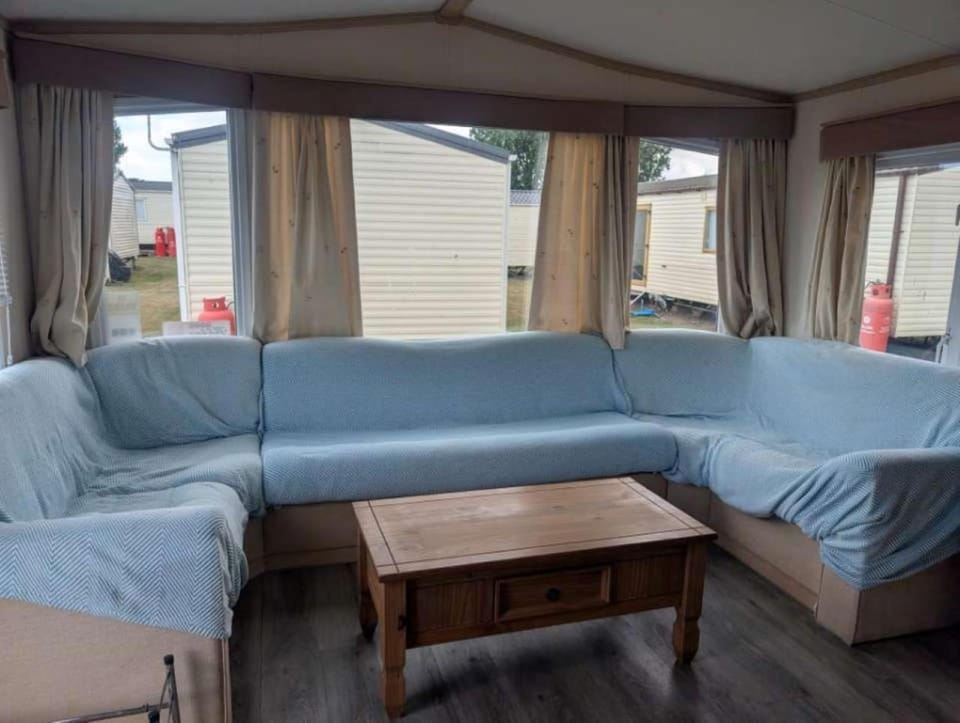 Communal lounge/ TV room, Living room