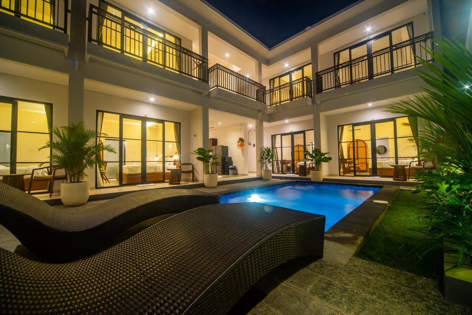 Property building, Swimming pool