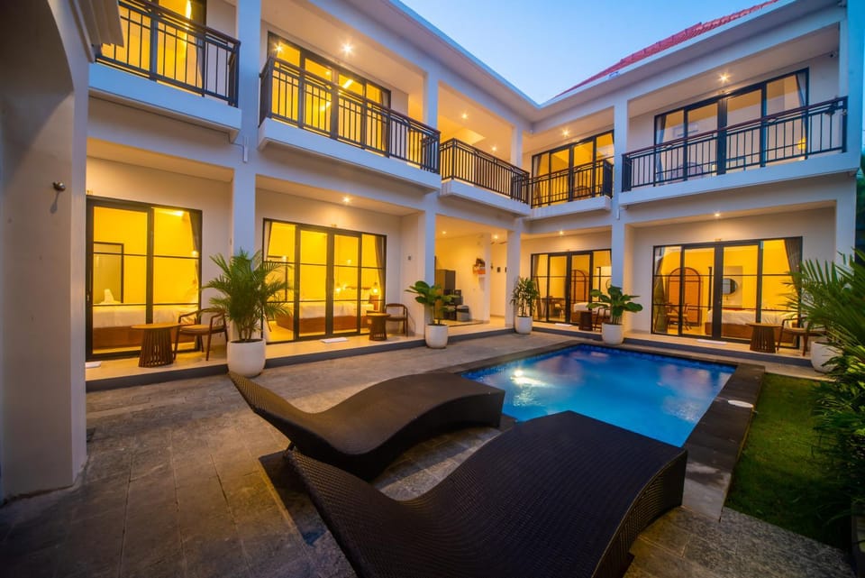 Property building, Swimming pool