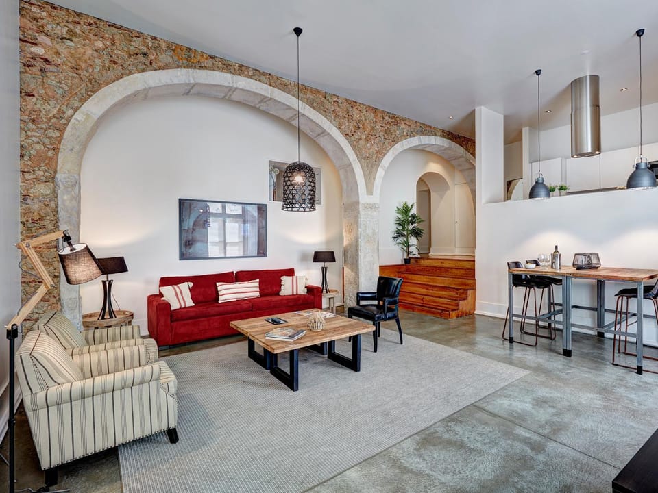 Living room, Dining area