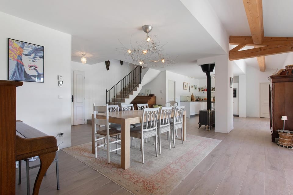 Property building, Living room