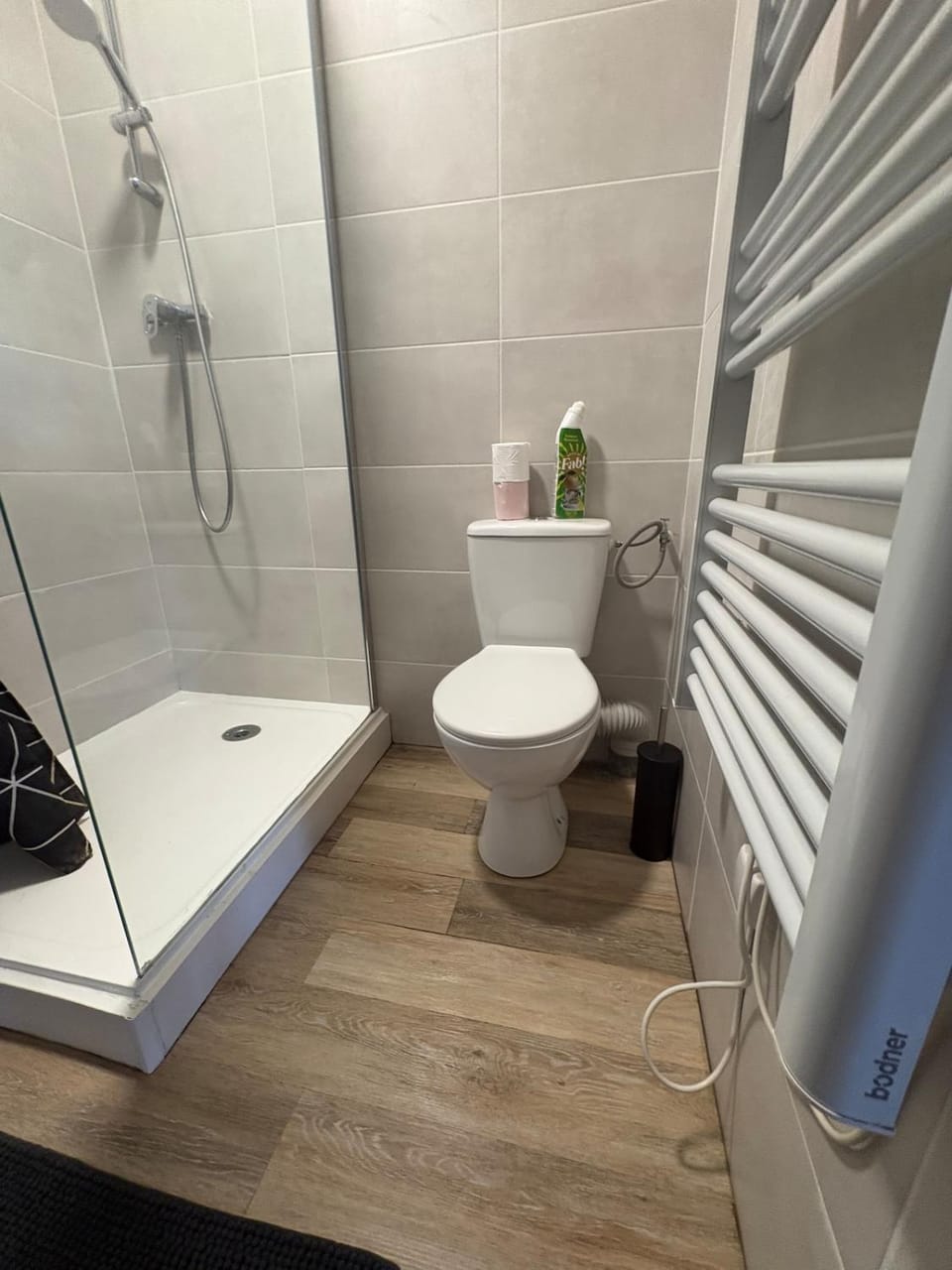 Shower, Bathroom, towels
